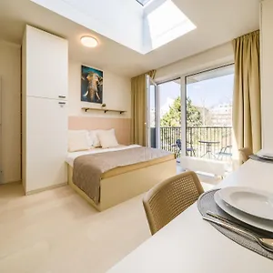 Apartia Center Apartmán
